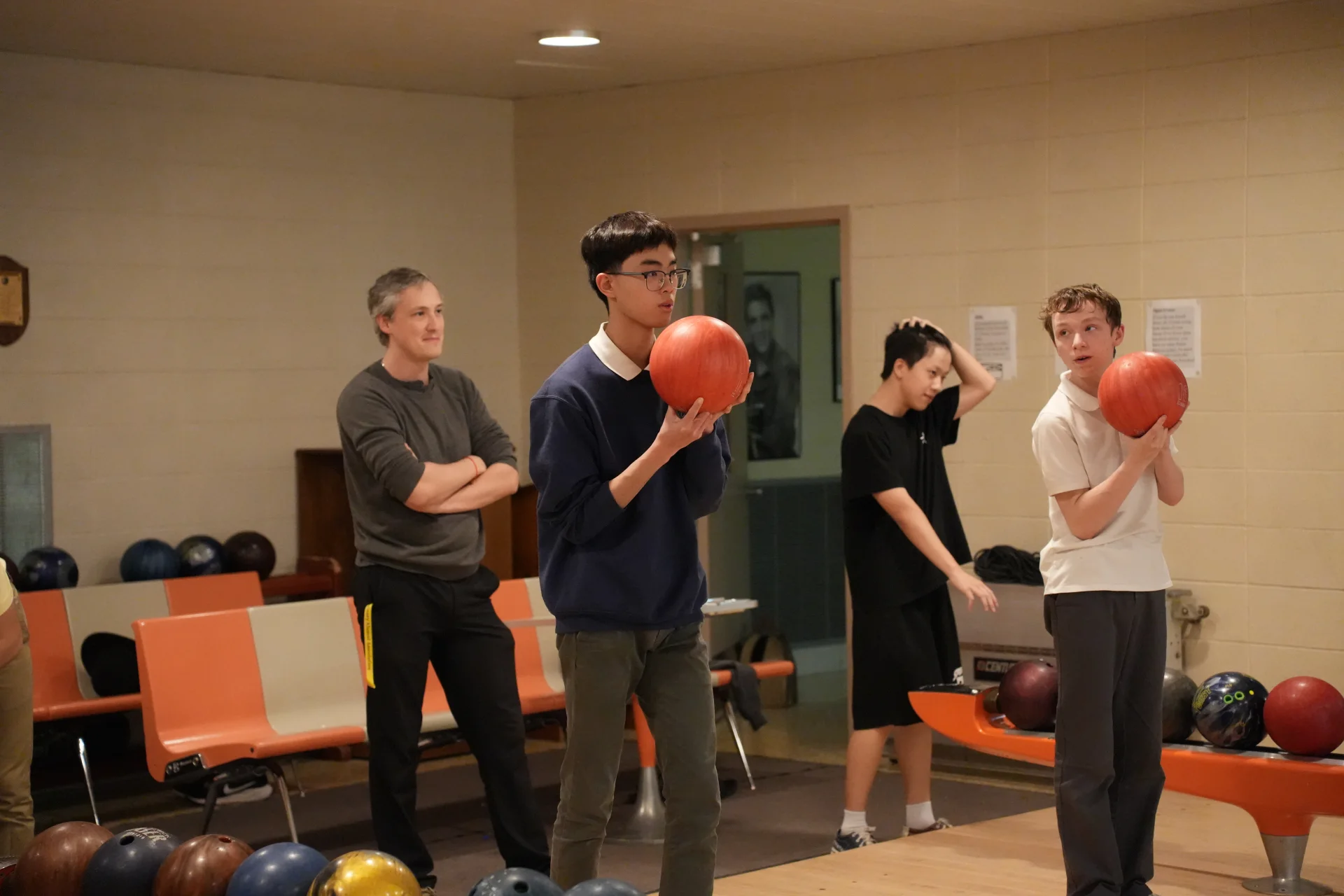 SLS bowling team practicing