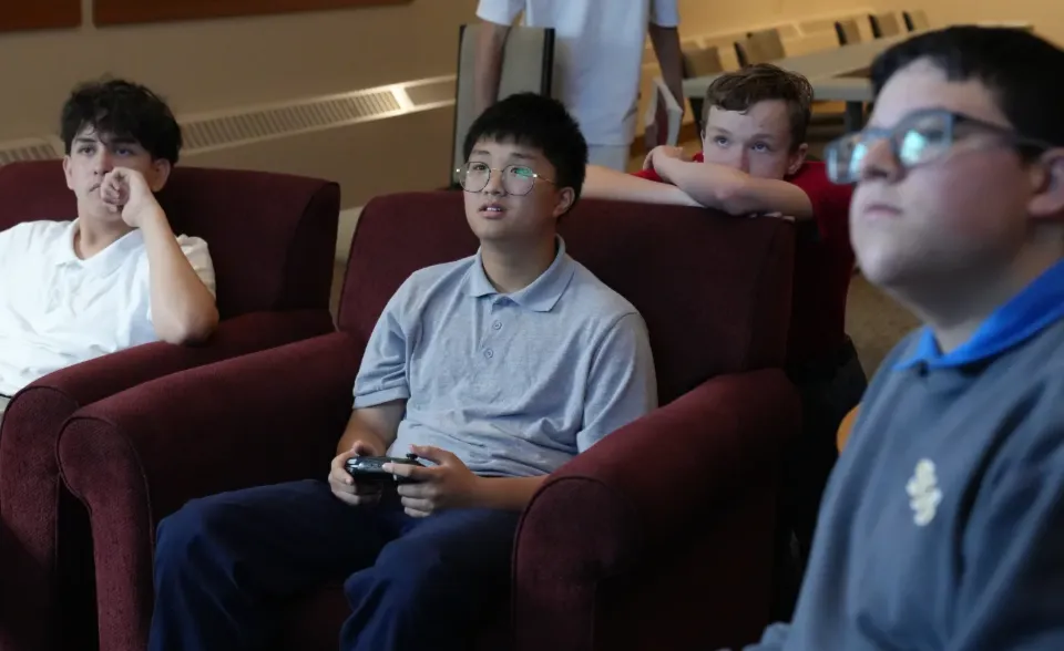 SLS E-sports team players